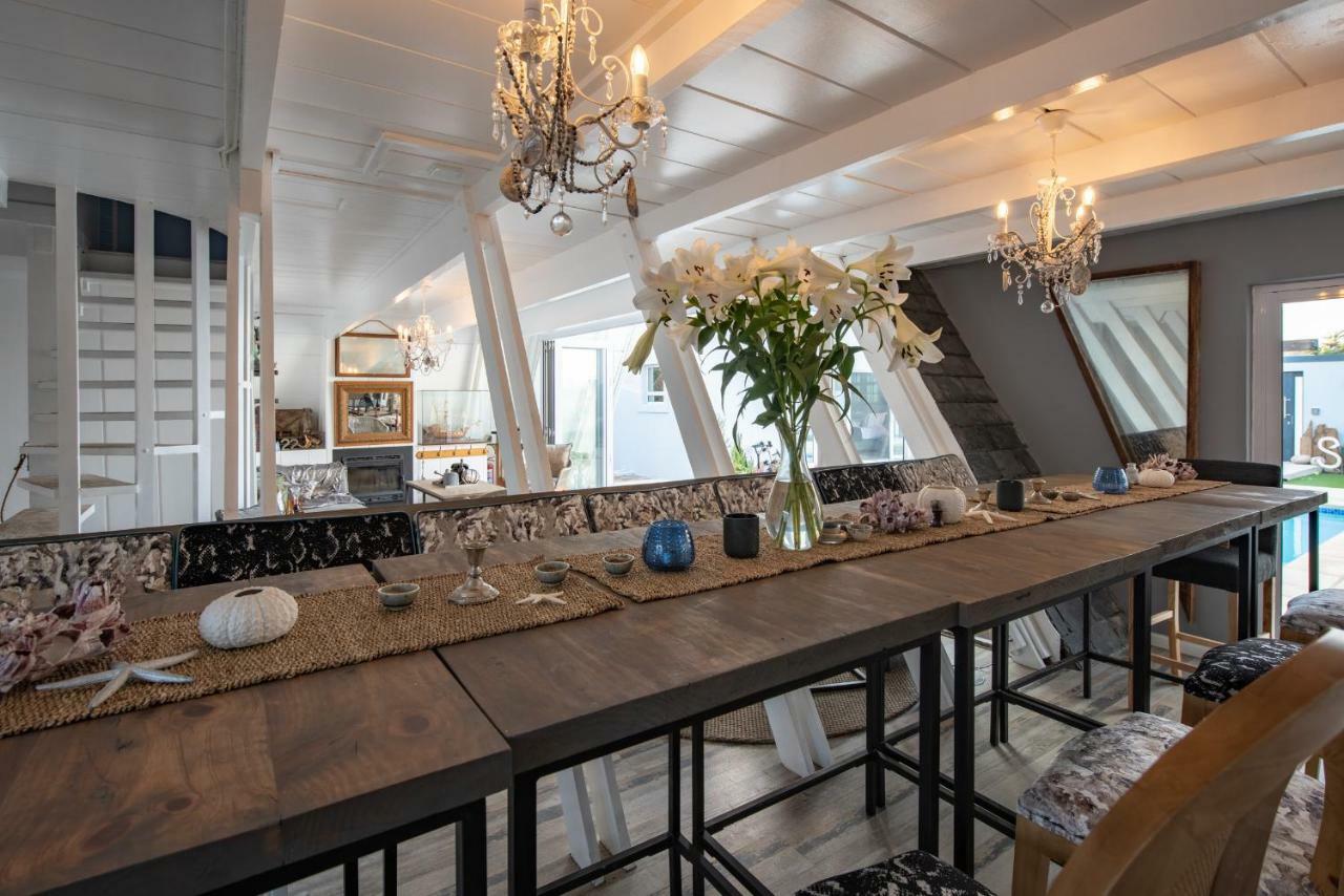 SALT Boutique Guesthouse Bloubergstrand Extérieur photo