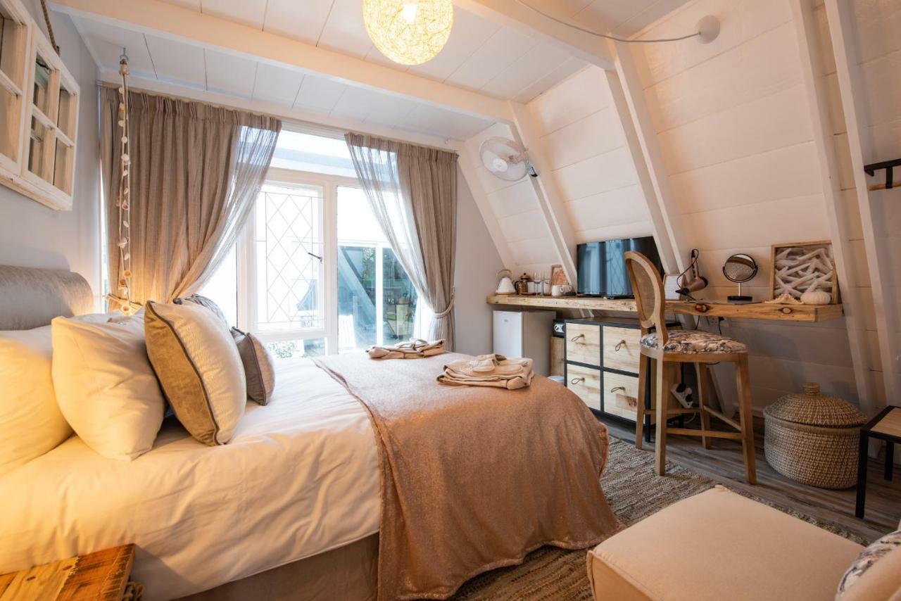 SALT Boutique Guesthouse Bloubergstrand Extérieur photo